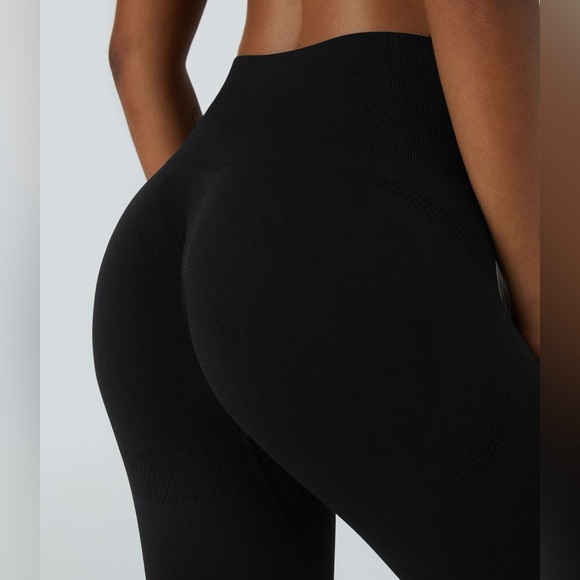 Brand New Halara Seamless Flow High Waisted Ruched 7/8 Yoga Leggings Size Large - Picture 4 of 7